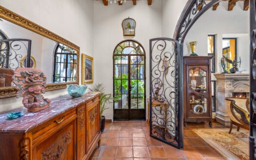 Casa Preciosa
